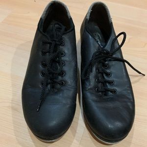 Black Tap Dance Shoes by Award 5.5